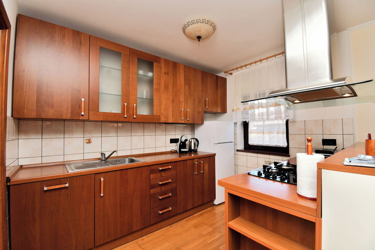 Private kitchen 3, Apartment Tadey, Fužine
