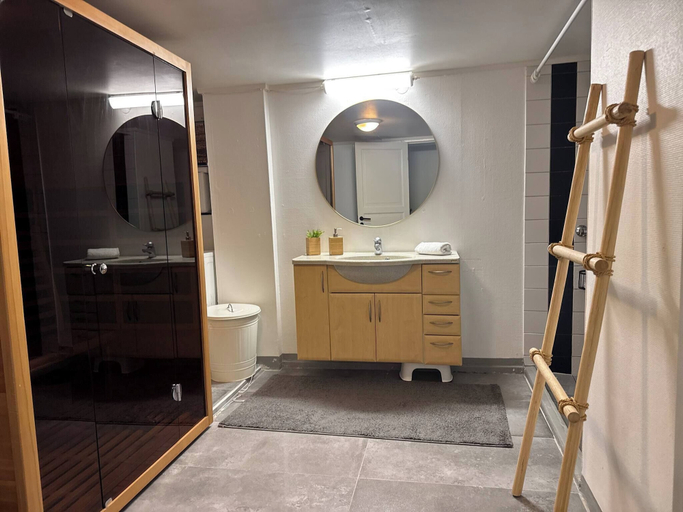 Bathroom 3, Stavanger BnB 1 Family Apartment with Private Sauna Free Bikes, Stavanger