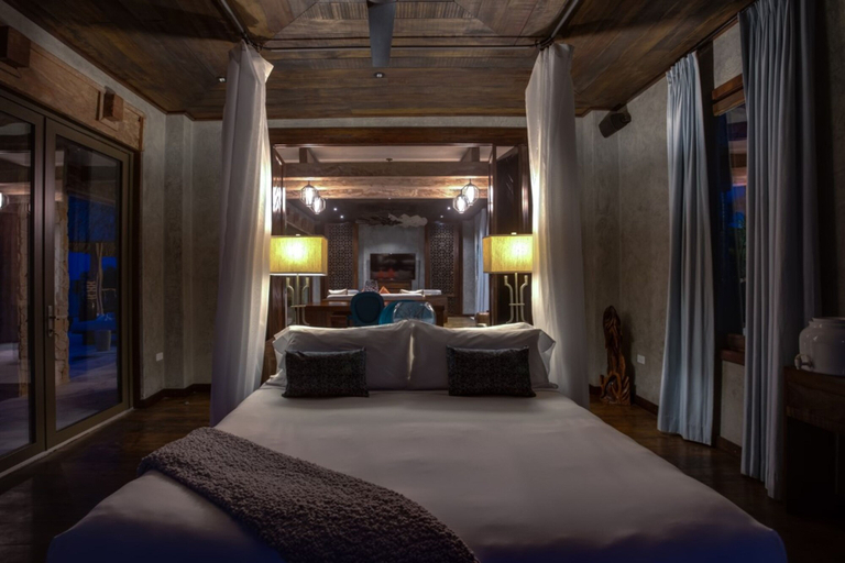 Room 4, Gladden Private Island, Puerto Cortés