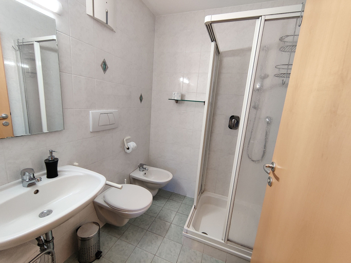 Bathroom 5, Beautiful Residence Klementhof With Gard, Bolzano