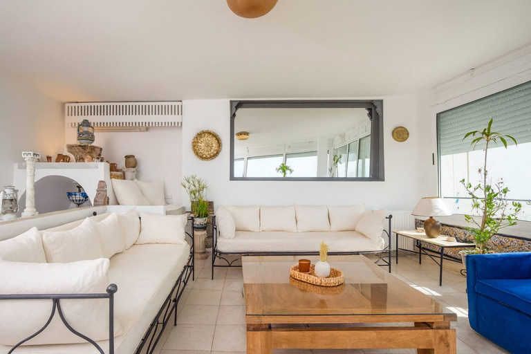 Living room 2, Charming 2 Bedroom Apartment in Sidi Bou Said with Ocean Views, Carthage