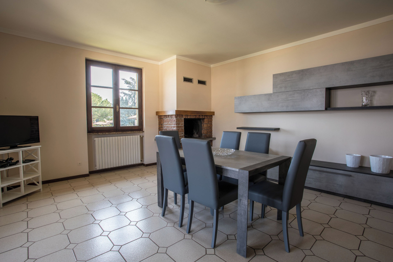 Dining room 5, Spacious Villa With Breathtaking Views, Brescia