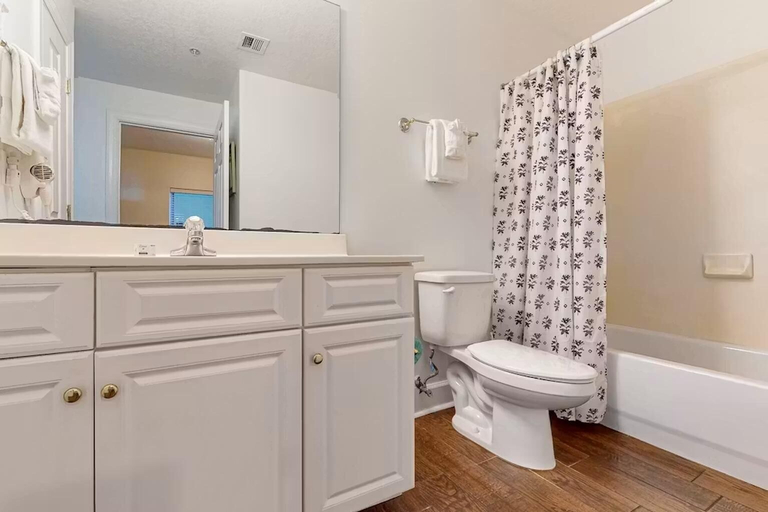 Bathroom 3, Ocean Villa 406, Bay