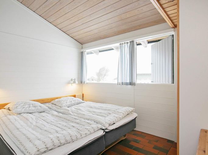 Bedroom 2, 6 person holiday park home in Hanstholm, Thisted