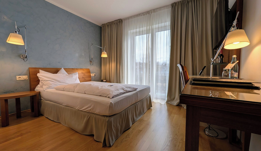 Bedroom 5, Hotel Restaurant Felix, Bergstraße