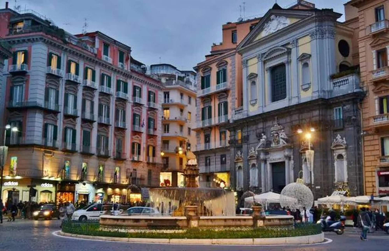 Exterior 3, il Salotto Partenopeo, Napoli