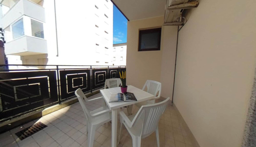Balcony 2, Comfortable Vacation Near the Beach in Lignano, Udine