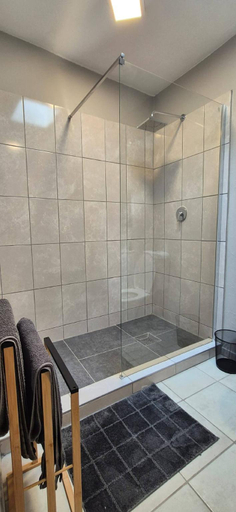 Bathroom 5, Cozy 2 Bedroom Cottage, City of Johannesburg