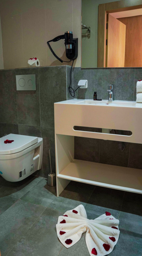 Bathroom, Az Hotel Rabat Centre, Rabat