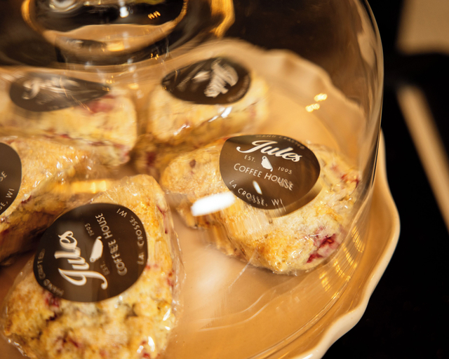 Food & Drinks, Hatchery Riverside Hotel & Event Venue, La Crosse