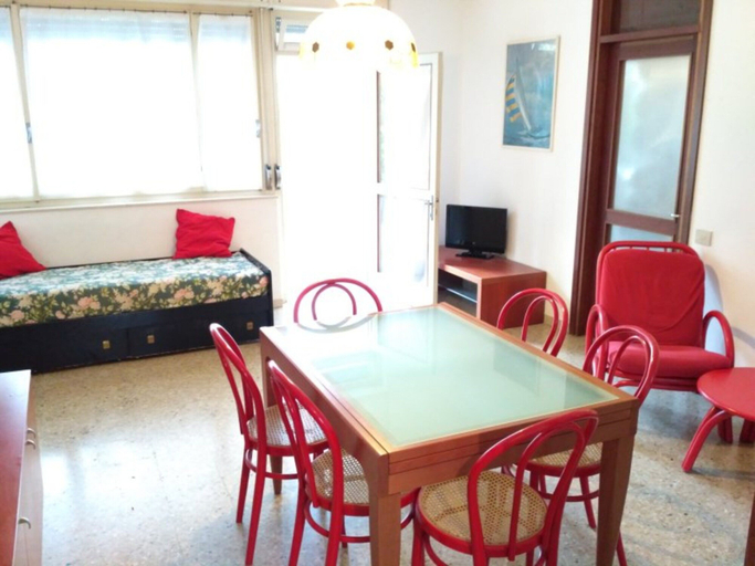 Living room, Lovely Villa With Parking in a Central Lignano, Udine