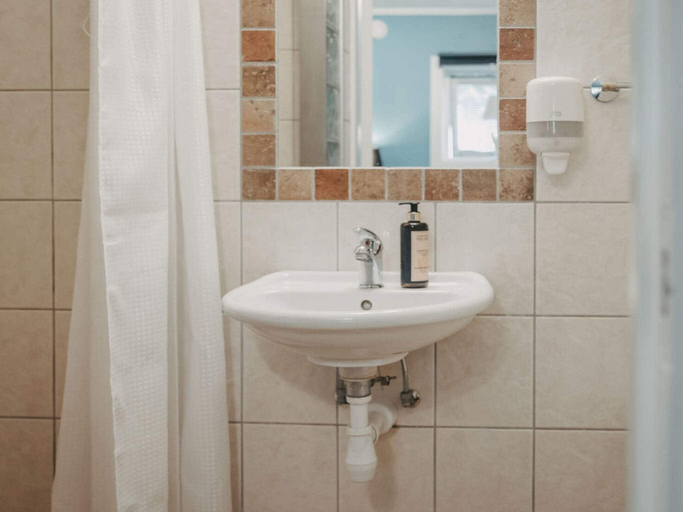 Bathroom 3, 4 star holiday home in Hisings Backa, Göteborg