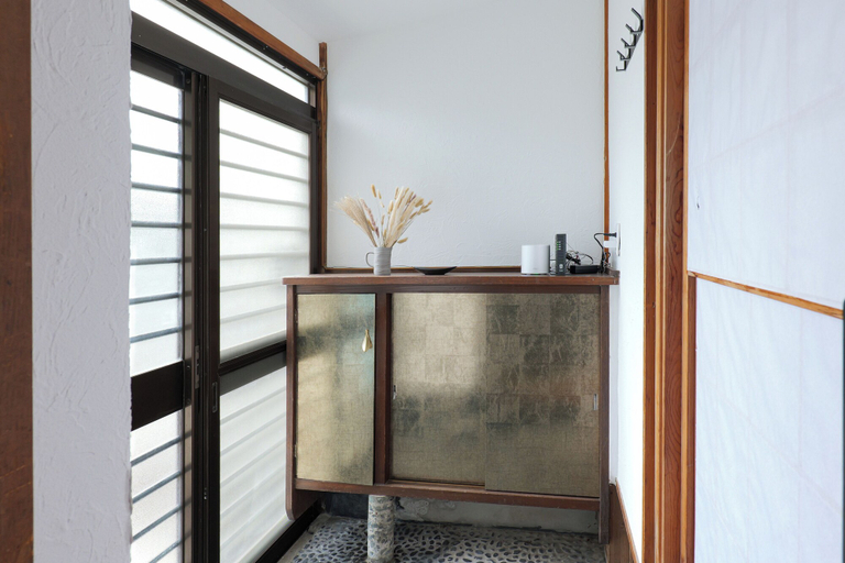 Interior 3, RYO, Yokosuka