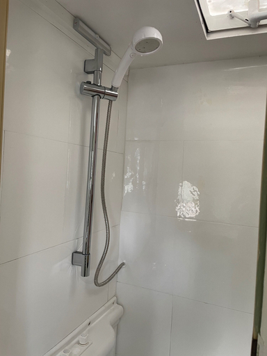 Bathroom 4, Cosy Caravan Sleeps 2 With Patio and Parking