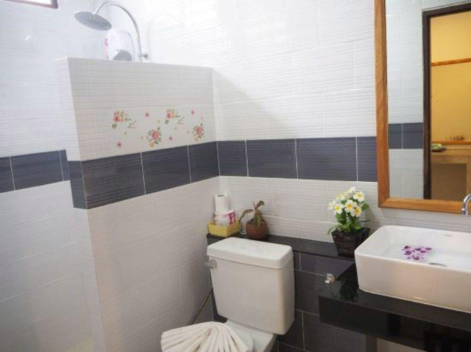 Bathroom 5, Andawa Lanta Resort, Ko Lanta