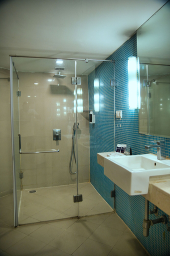 Bathroom 5, Peerless Hotel Hyderabad, Hyderabad