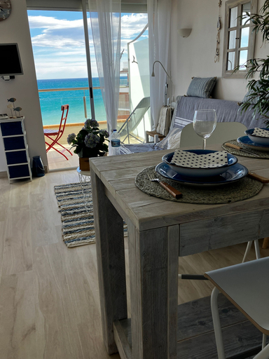 Dining 4, Beach Studio Loft Costa Brava, Girona