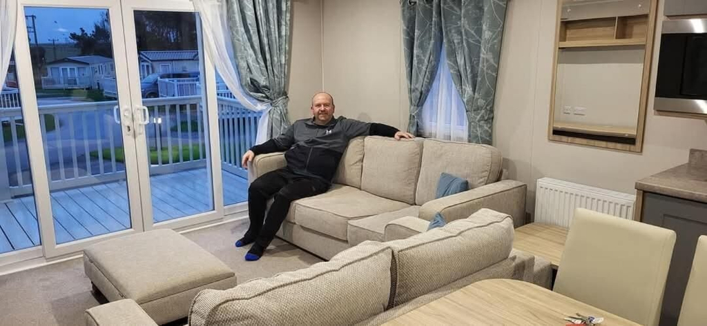 Living area 5, Cayton Bay Kestrel40 Private Owner's, North Yorkshire