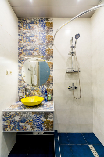 Bathroom 2, HB apartments Tsinamdzghvrishvili II, Tbilisi