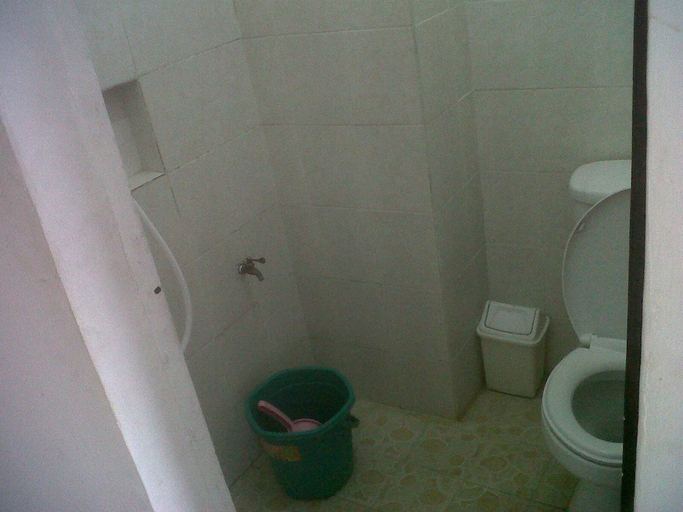 Bathroom 3, Hotel Nirwana Batu, Malang