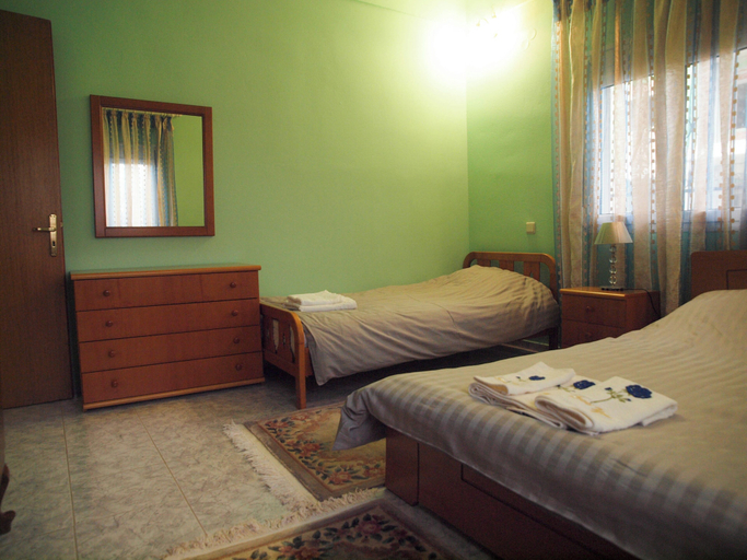 Bedroom 3, Charming Trikala Apartment With Garden & Central Heating, Thessaly