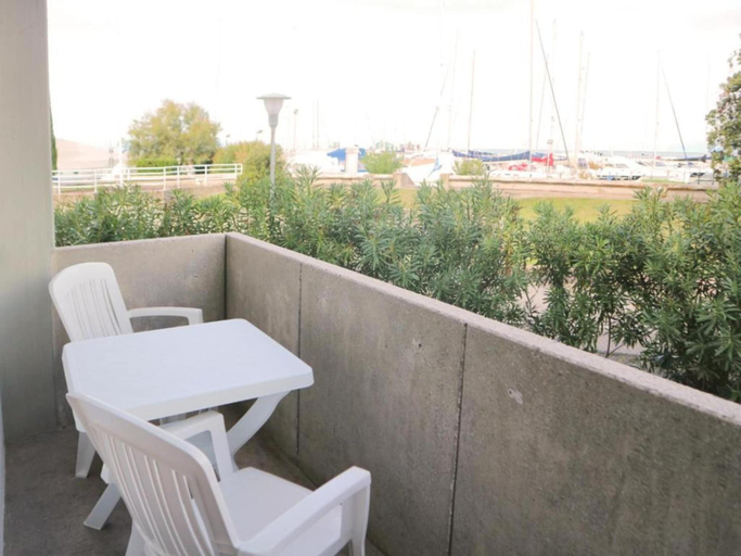 Balcony 4, Beach Retreat With Relaxing Views, Udine