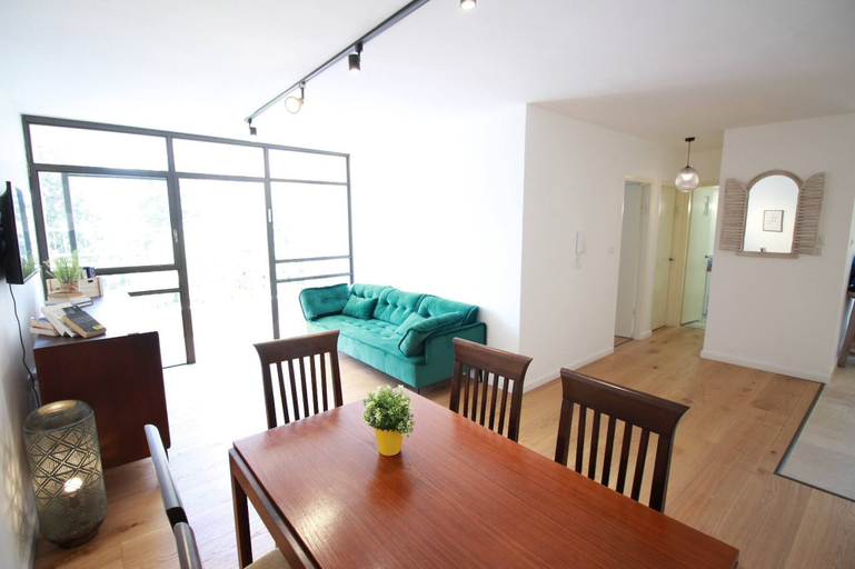 Others 1, Luxurious Apartment in Jerusalem - Katamon