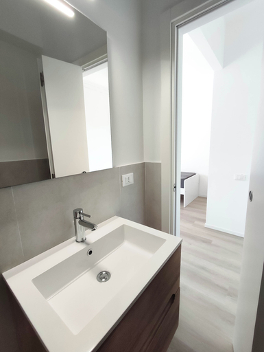 Bathroom 4, Apartment With sea View and Balcony in Jesolo, Venezia
