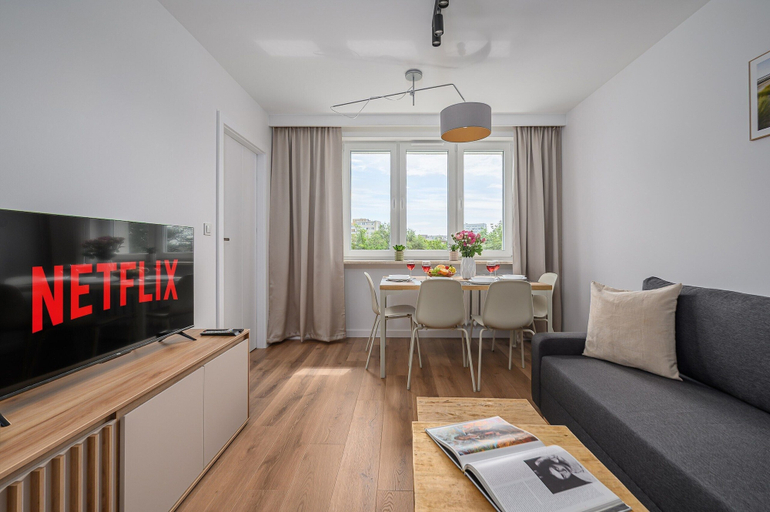 Living area 3, Lumina Apart with Balcony near Station, Warsaw