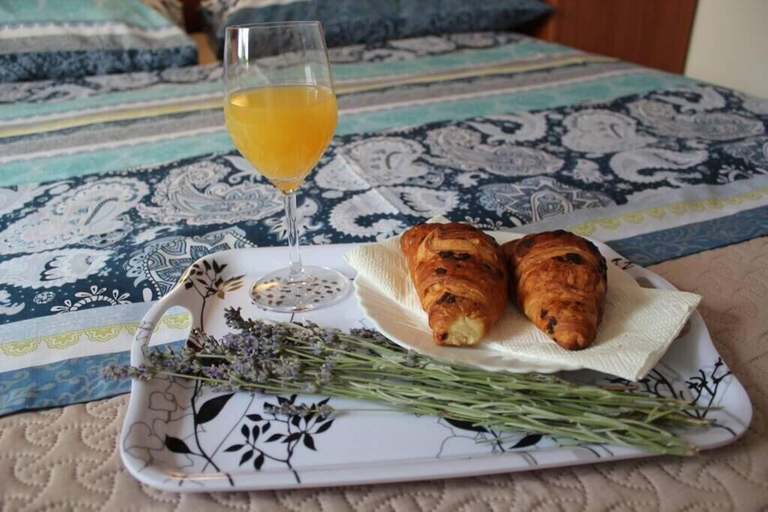 Food & Drinks 5, Sea View Apartment Orhideja, Sleeps 4, Preko