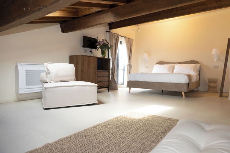 Room 5, Casa Gabri Boutique B&B Tuscan Villa, Massa Carrara