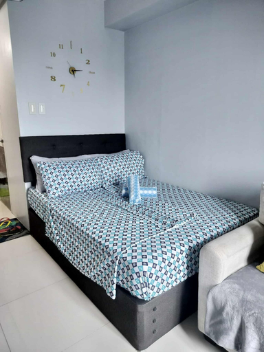 Room 2, City View Condo in Quezon City - Perfect Staycation, Quezon City