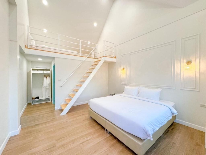 Room 3, British Hill Resort, Sattahip