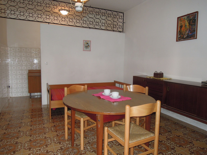 Dining room, Peaceful Villa With Garden 500mt From the sea, Venezia
