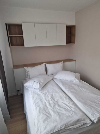 Others 3, Yellow Apartment - Cismigiu Gardens, Municipiul Bucuresti