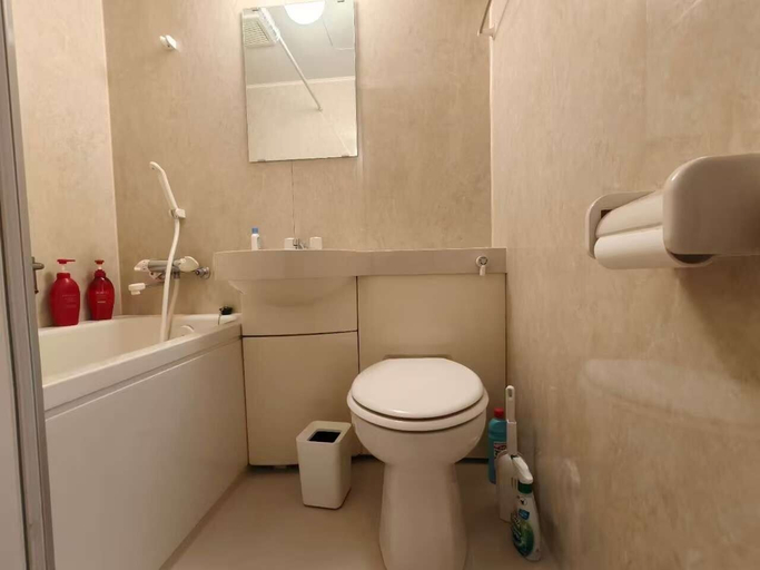 Bathroom 5, IZUKAEN, Itō