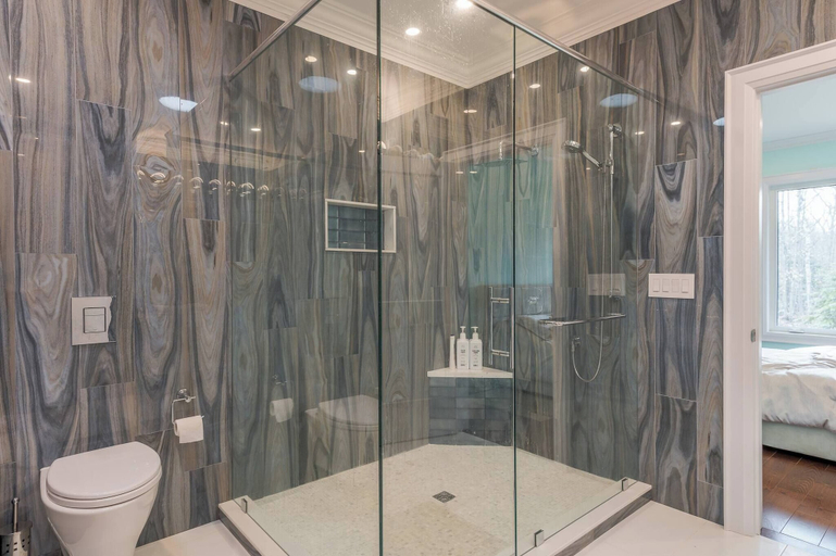 Bathroom 5, Devlok- Mystique Mansion 7 Br-sleep 16 Kawartha, Peterborough
