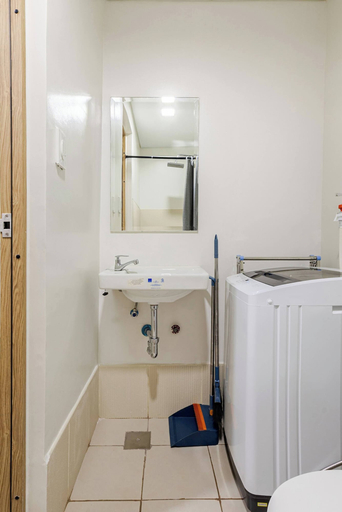 Bathroom 5, Near SM BF & Shopwise Slex Accessible 2BR for 4, Parañaque