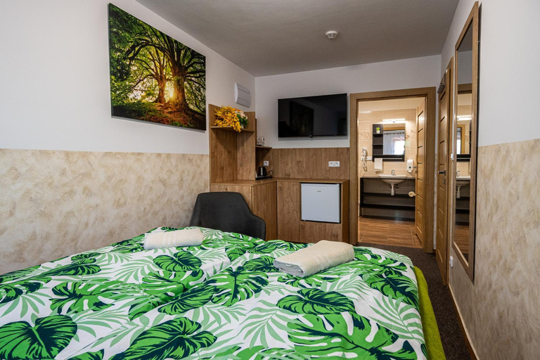 Bedroom 2, Vinny sklep u Krizu, Hodonín