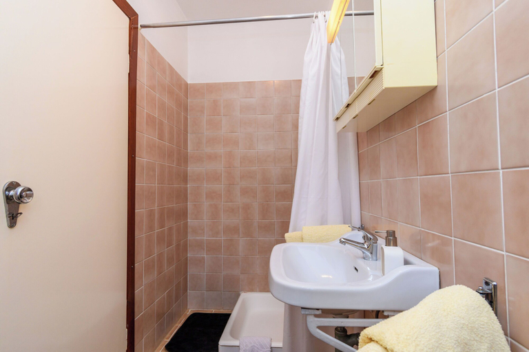 Bathroom 3, Apartment Ljubica, Lopar/Supetarska Draga