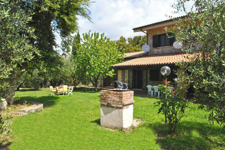 Garden 5, Villa Il Casolare Country House With Pool on Sperlonga's Hill, Latina
