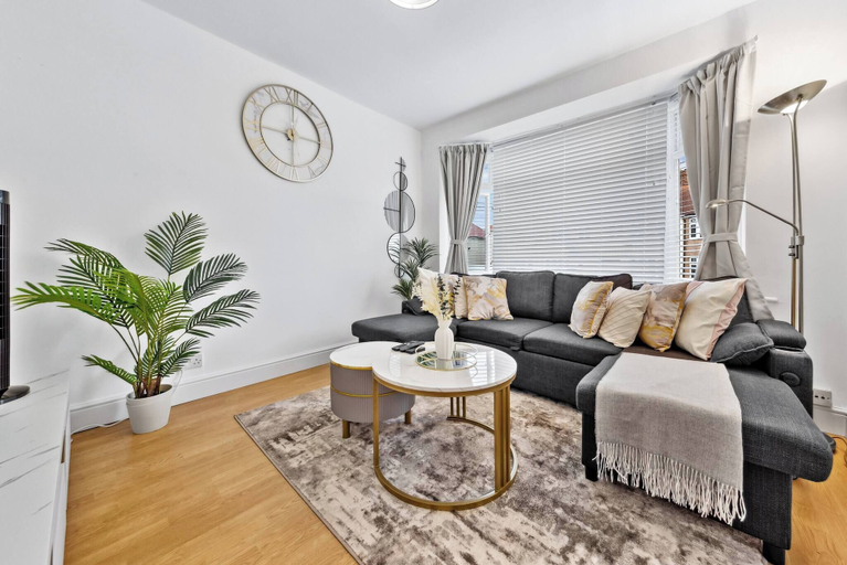 Primary image, Spacious 3 bd Garden M25, Free Parking,bluewater, Kent