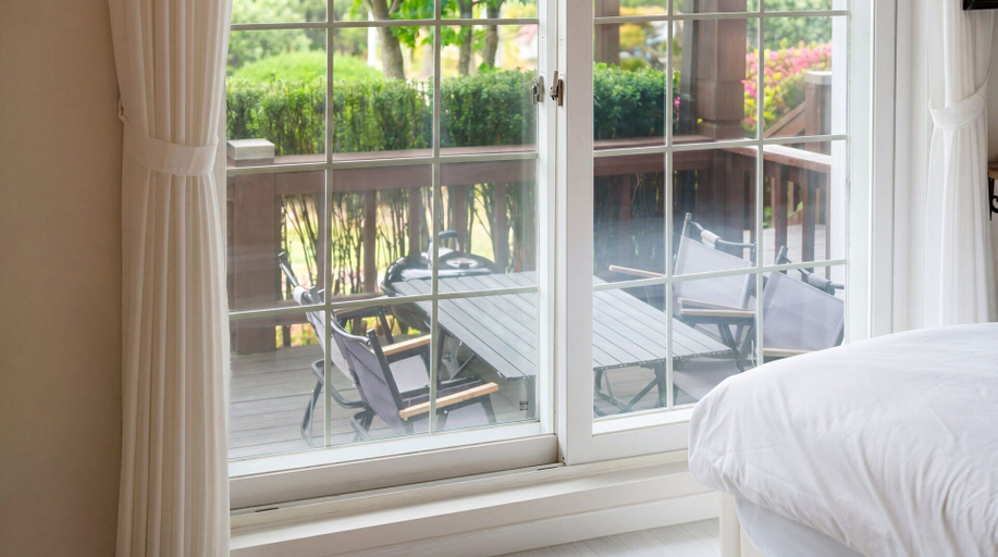 Room 5, Taean Ocean Stay Pension, Taean