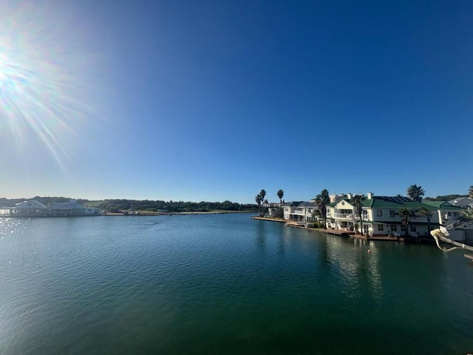 Miscellaneous 4, Paradise Cove Marina, Cacadu