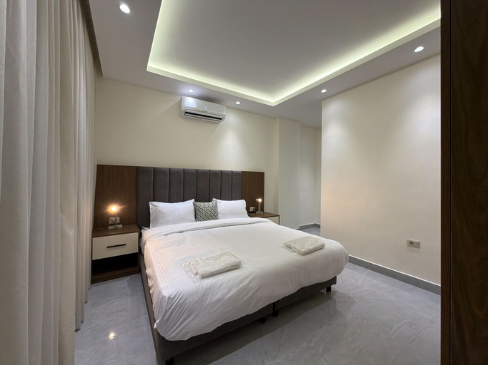 Room 4, 105 JRE apartment with stunning boulevard veiw, Wadi Essier