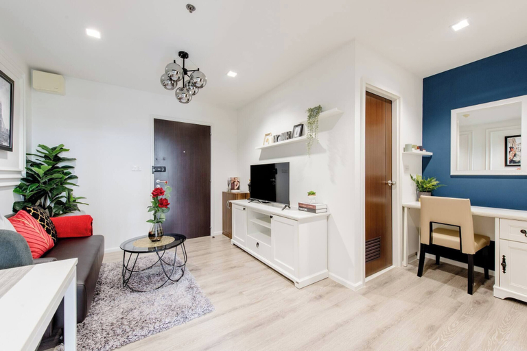 Living room 4, Urban Elegance Knightsbridge BTS Bearing, Muang Samut Prakan