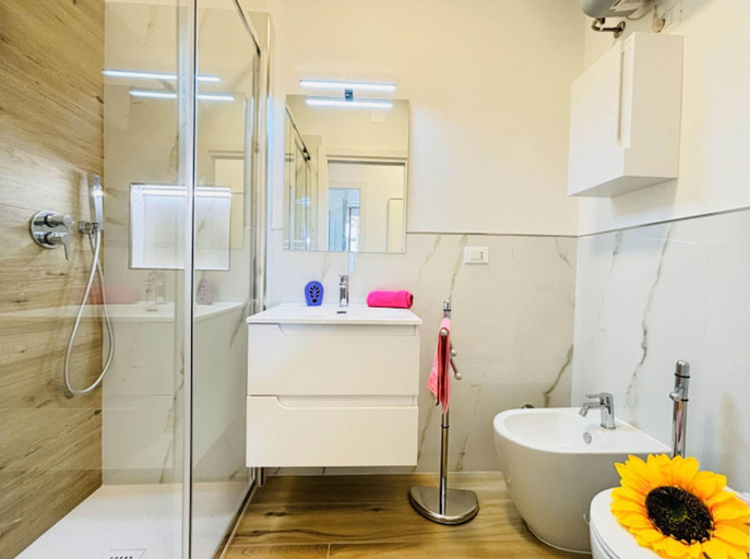 Bathroom 3, Comfy Apartment With Balcony, Venezia