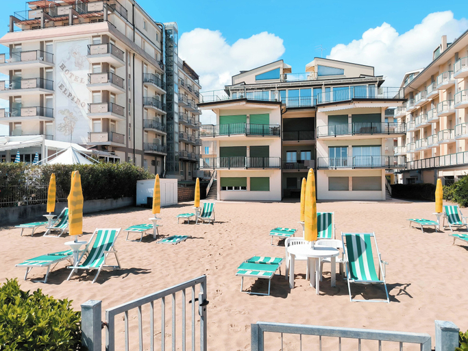 Exterior 5, Seafront Apartment With Private Parking, Venezia