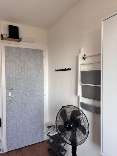 Interior 3, Room-lake View Room in Pully With Washin, Lavaux-Oron