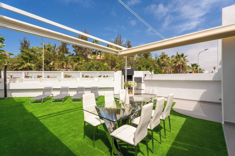 Terrace/patio 2, Costa Adeje 3BR Villa, Pool, BBQ, AC, Sleeps 8, Santa Cruz de Tenerife